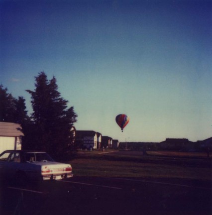balloon_flying.jpg (large)