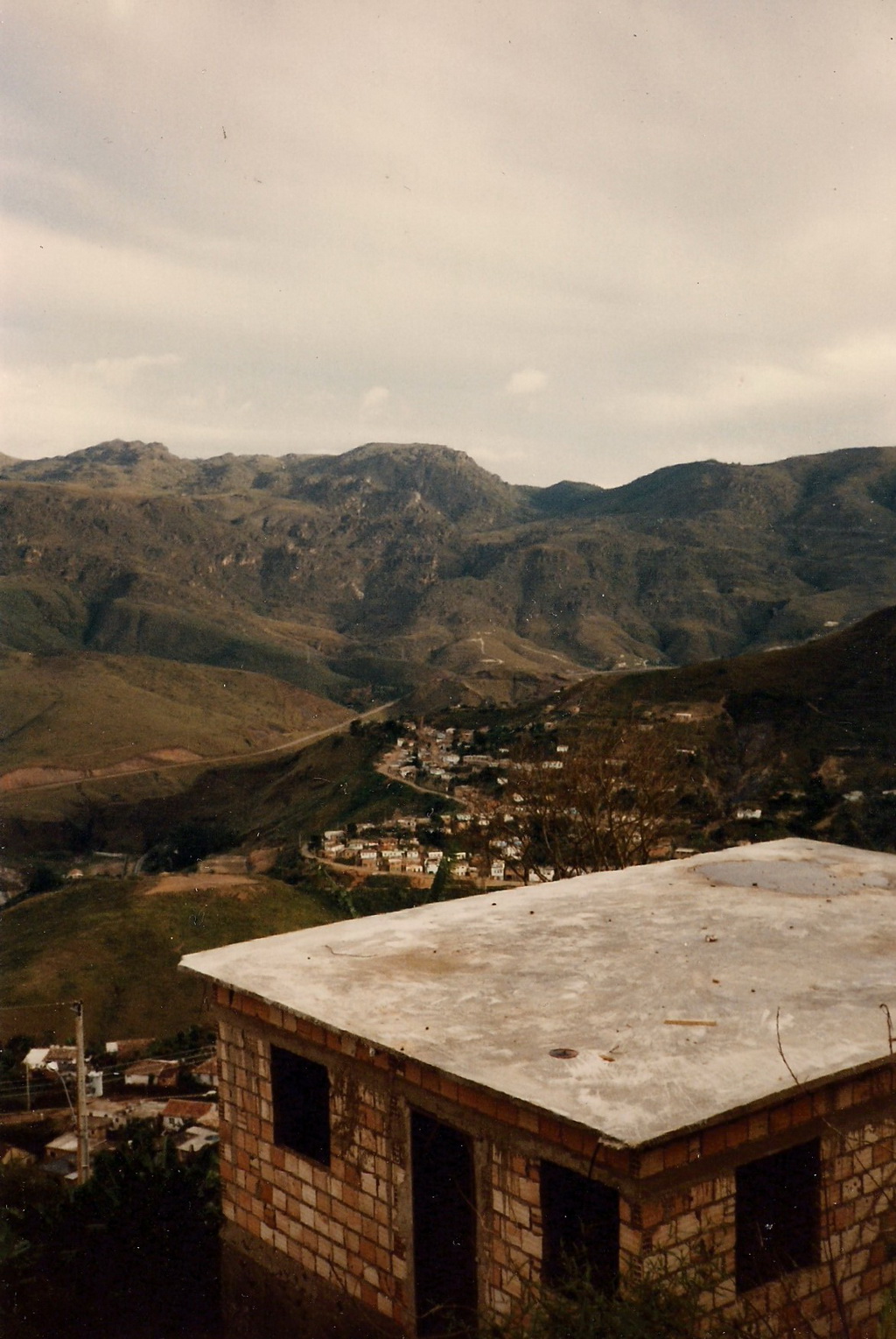 One room home with dirt floors in Ouro Preto 1986