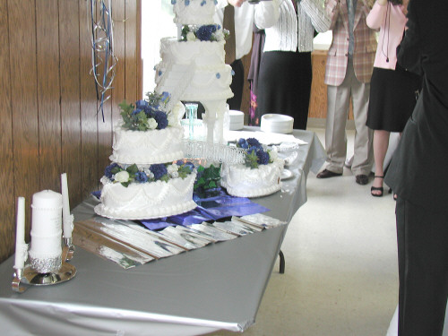 Nathan and Kelly's wedding cake