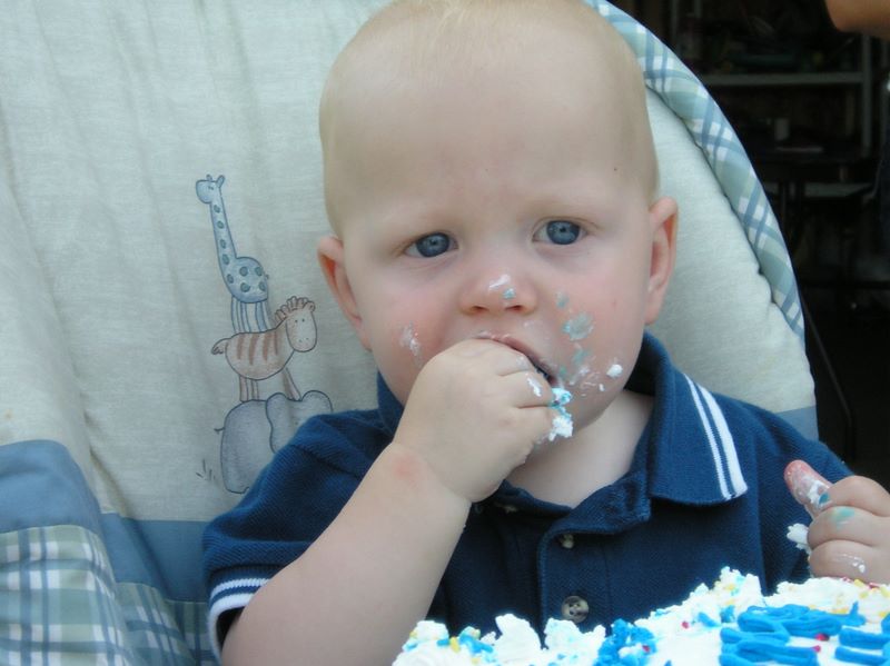 Jared eats cake