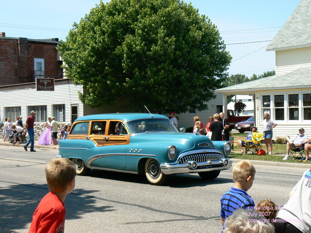 Buick Woody Station wagon in the Bean and Bacon Days Parade