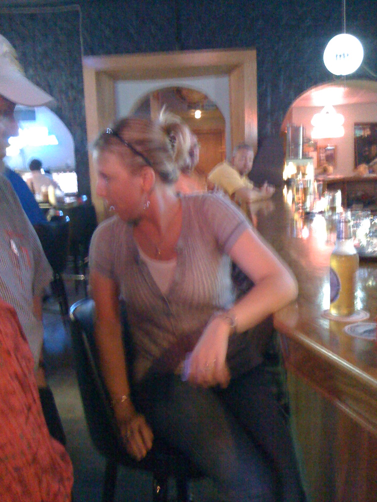 Kaydi at the Corel Bar