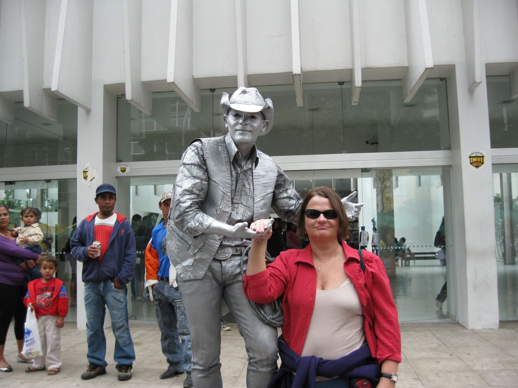 The living statue in Belo Hoizonte