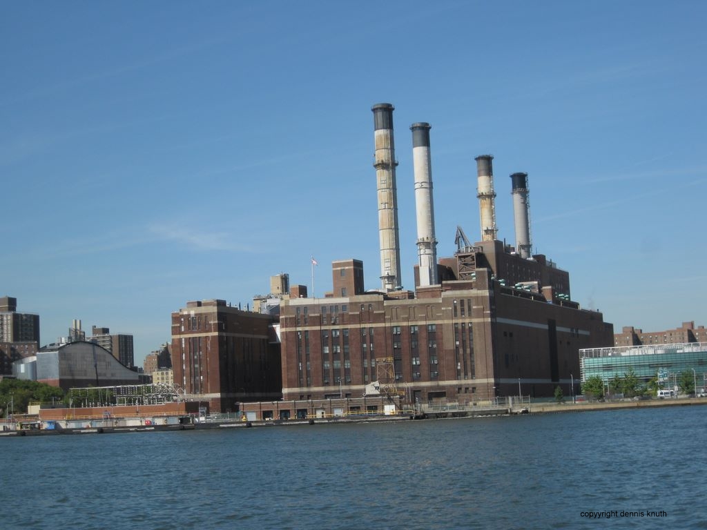 New York City Power Plant on the East River (large)