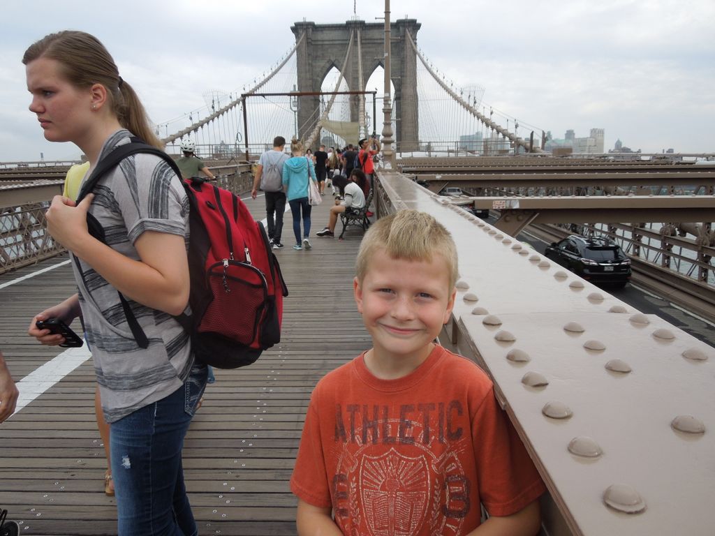 Jared and Kelsey on the Brooklyn Bridge