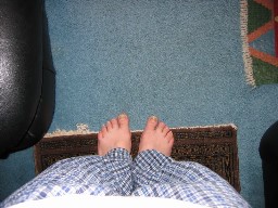Men Feet and toes leaving carpet