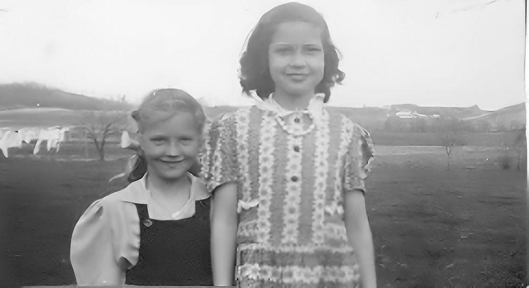 Elvera Grams and Norma Grams