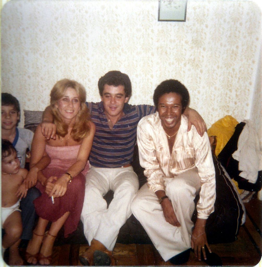 party_06.jpg (large)