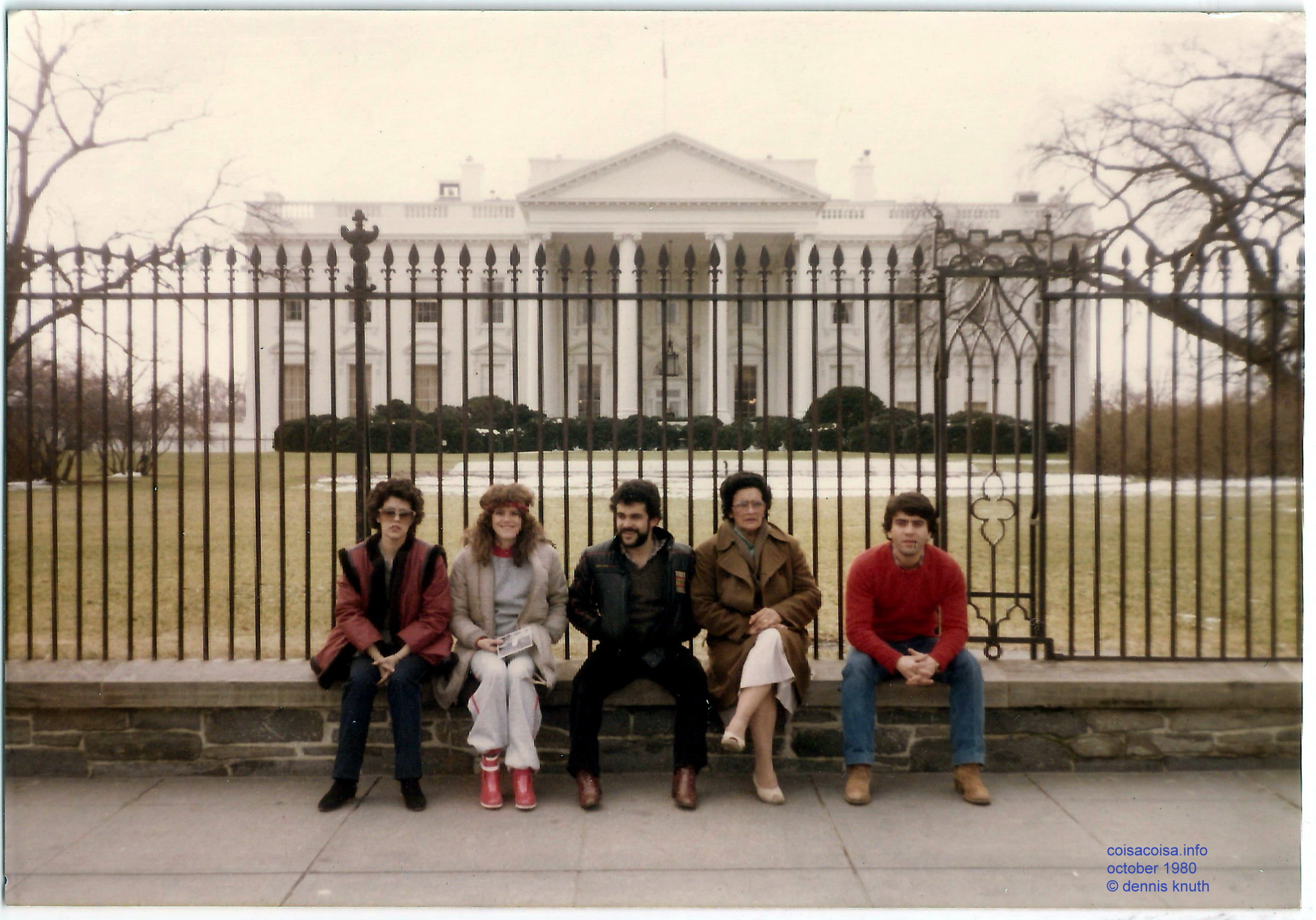 1980_03_friends_white_house_gate_02.jpg (large)