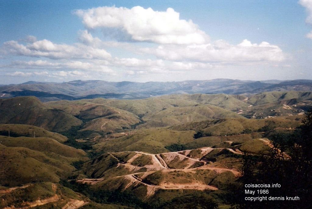 Mountains looking away from Belo Horizonte