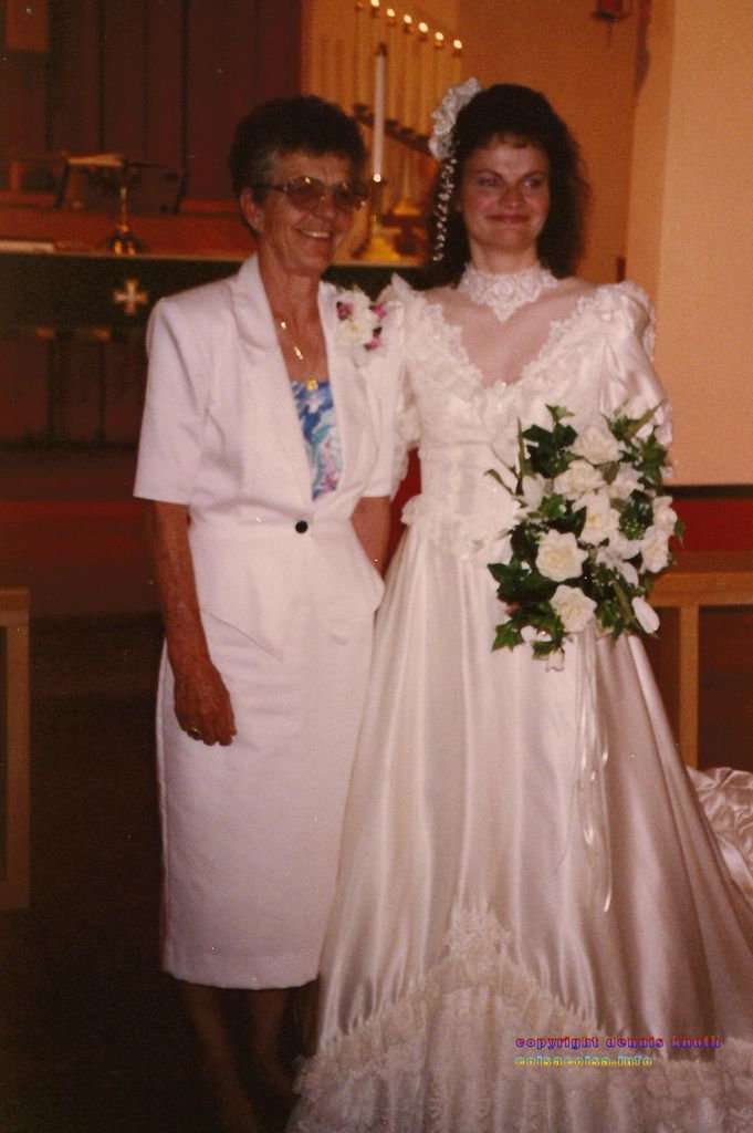 Emogene Knuth and Sherri Knuth Saxe