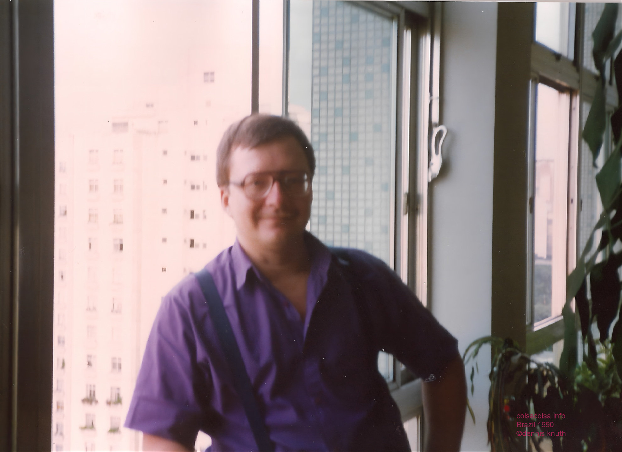 1990_01_belo_dennis_sabastions_apt_2.jpg (large)
