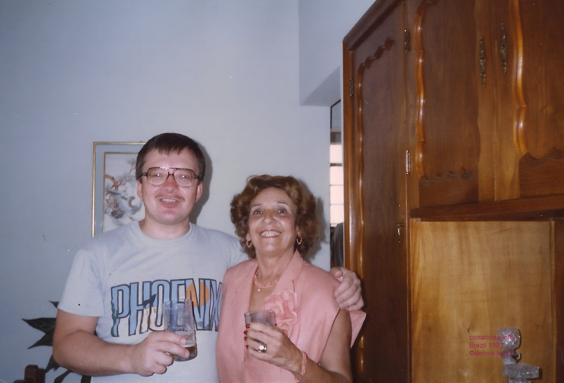 1990_01_belo_dennis_with_gabriella_2.jpg (large)