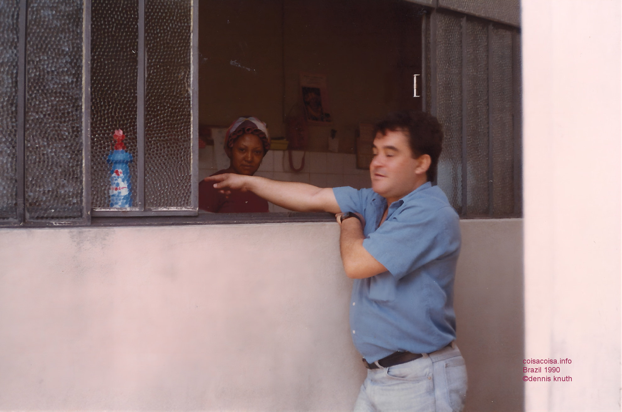 1990_01_belo_the_help_and_helton_01_2.jpg (large)