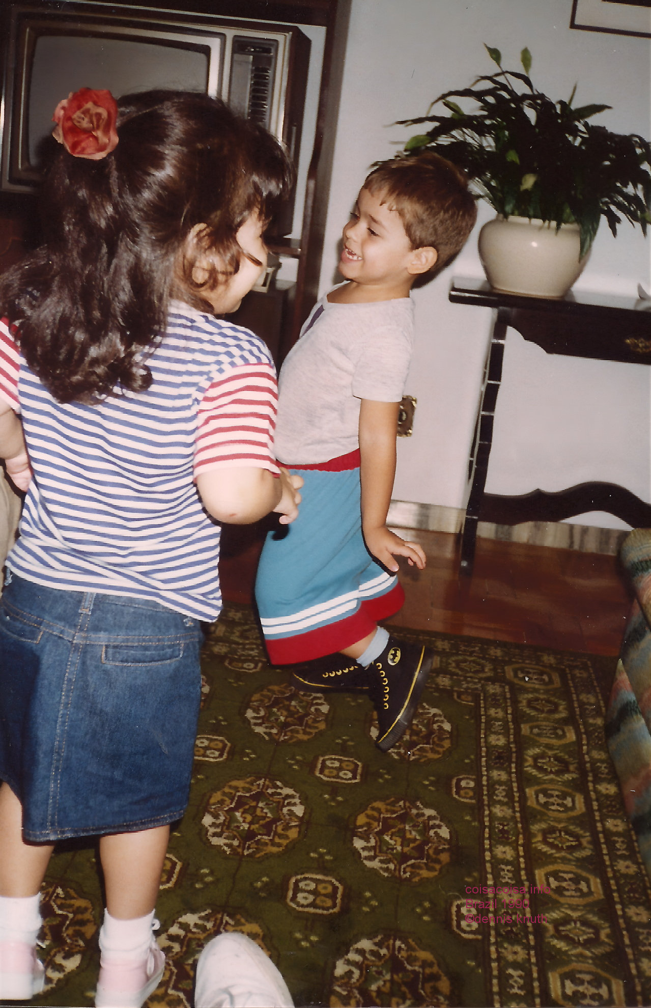 1990_01_belo_vivianne_and_nephew_2.jpg (large)