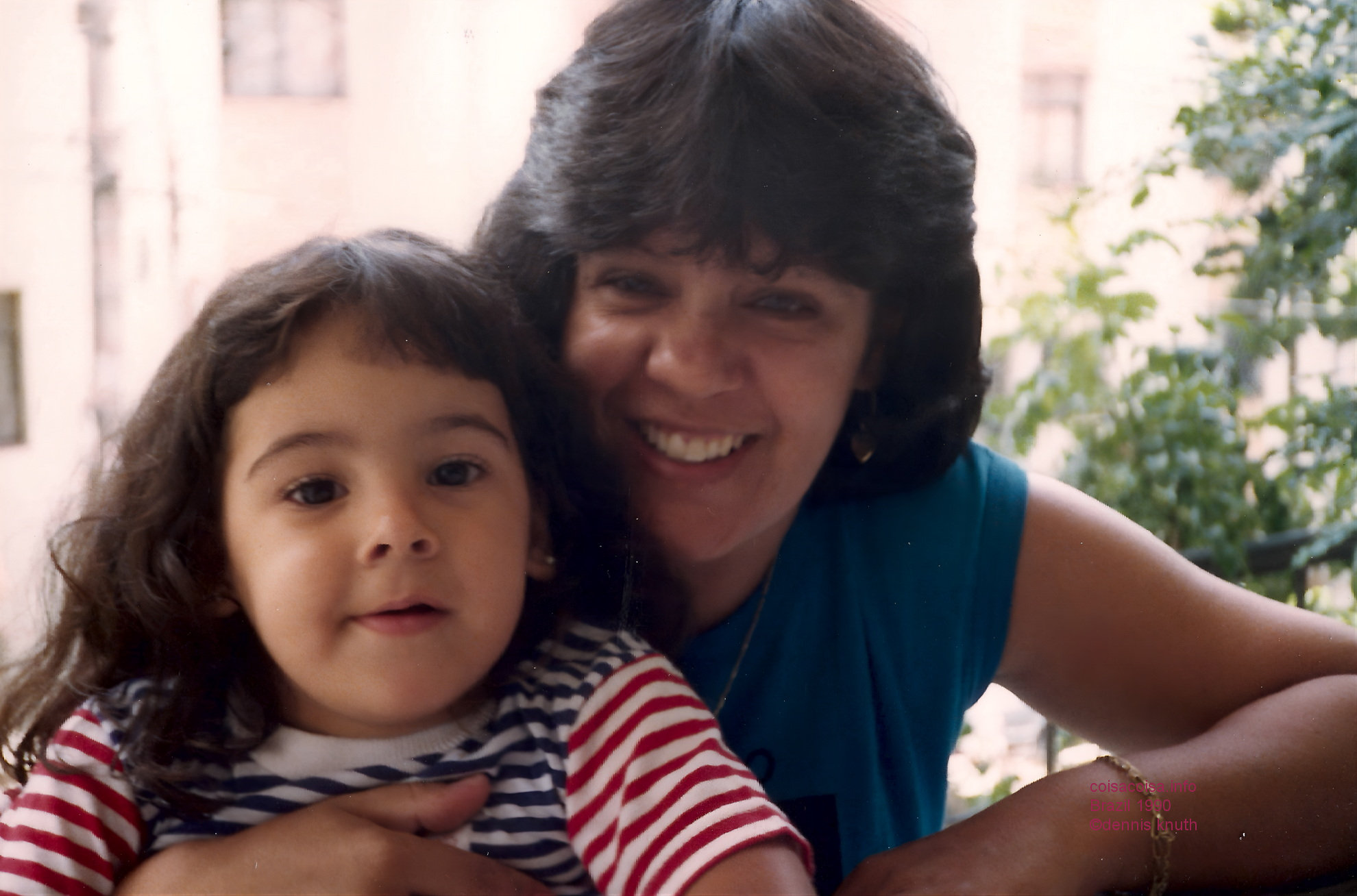 1990_01_belo_porch_heloisa_vivianne_02_2.jpg (large)