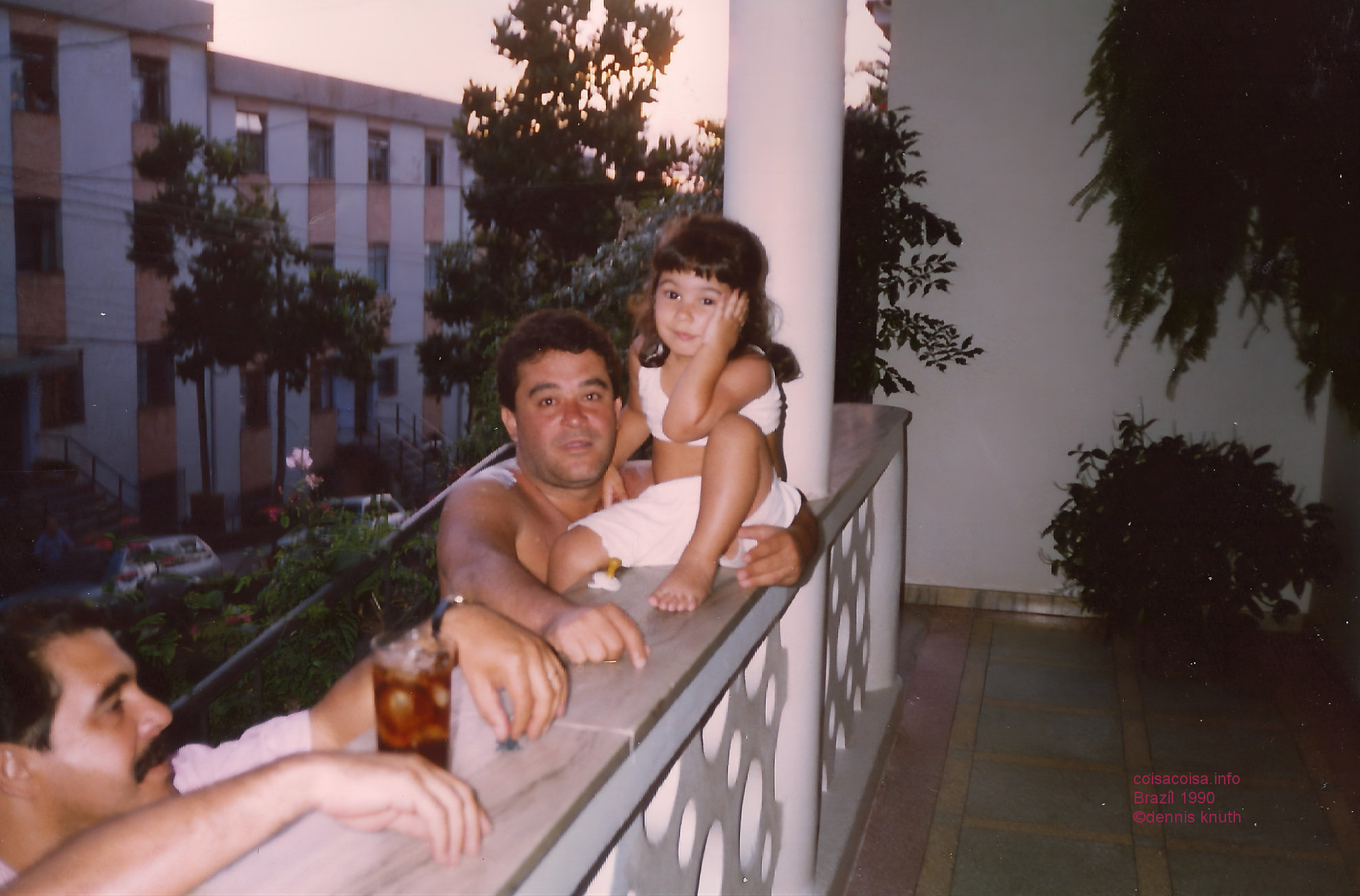 1990_01_belo_porch_helton_viv_helvio_2.jpg (large)