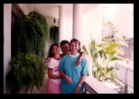 1990_01_belo_porch_helton_helenice_anna_01_2.jpg