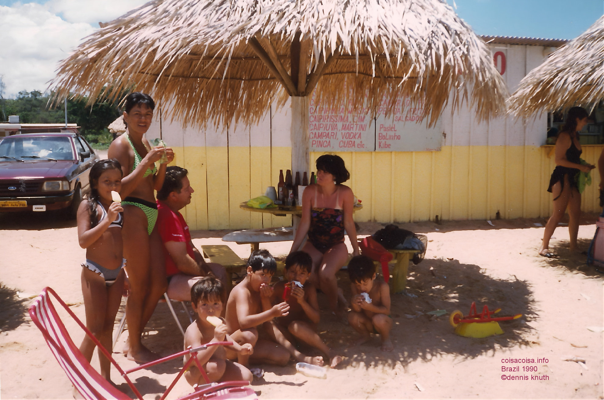 1990_01_castelhanos_helenice_and_jane_family_02_2.jpg (large)