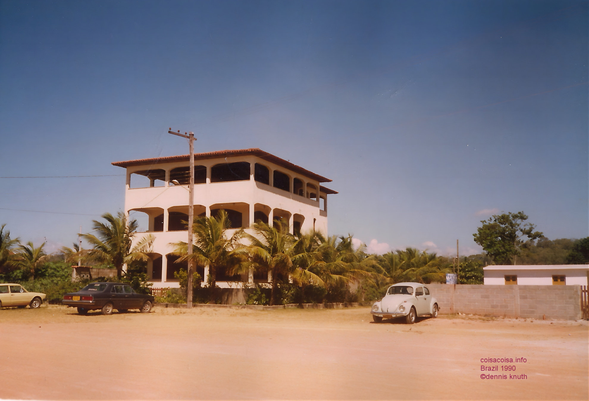 1990_01_castelhanos_house_02_2.jpg (large)