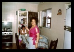1990_01_guarapari_apt_yeda_mom_01.jpg