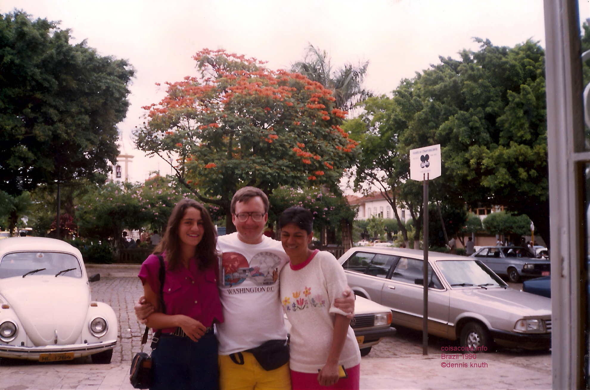 1990_01_oliviera_dennis_helenice_marcela_square_2.jpg (large)