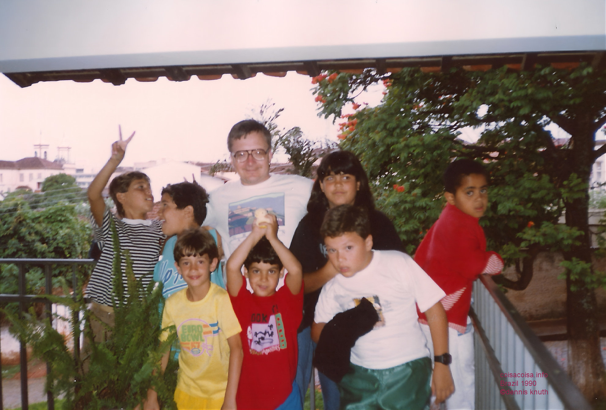 1990_01_oliviera_dennis_neices_and_nephews_03_2.jpg (large)
