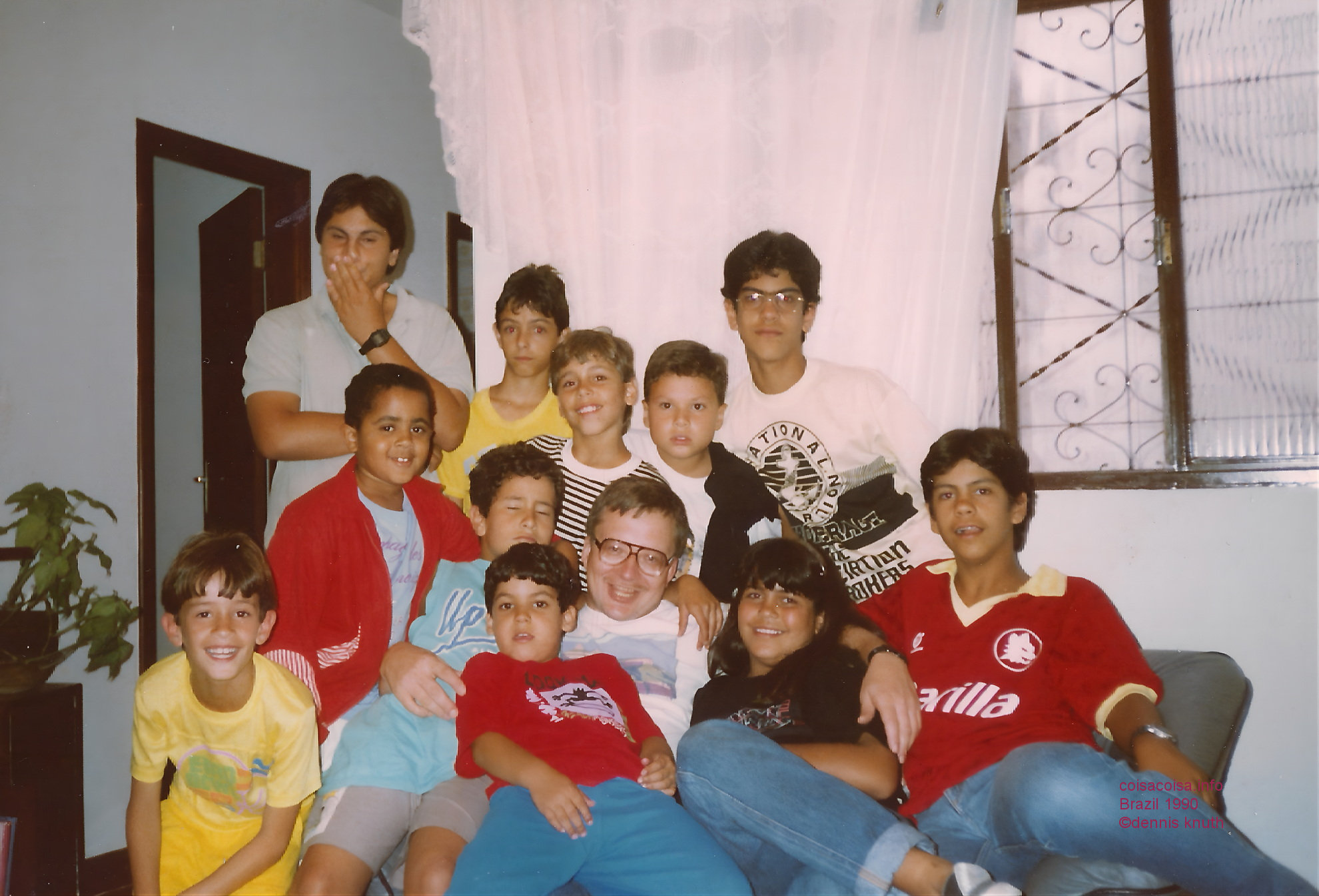 1990_01_oliviera_dennis_pablo_neices_and_newphews_01_2.jpg (large)