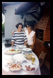 Helenice and Vicentina serving