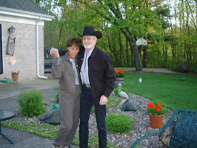 Jeanette with Vern's arm around her
