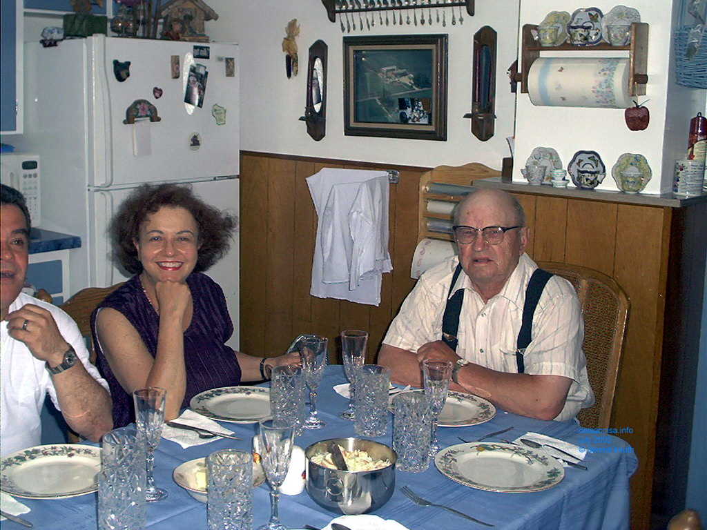 2002_07_04_traveling_w_janine_in_wi_atdads_0.jpg  (large)