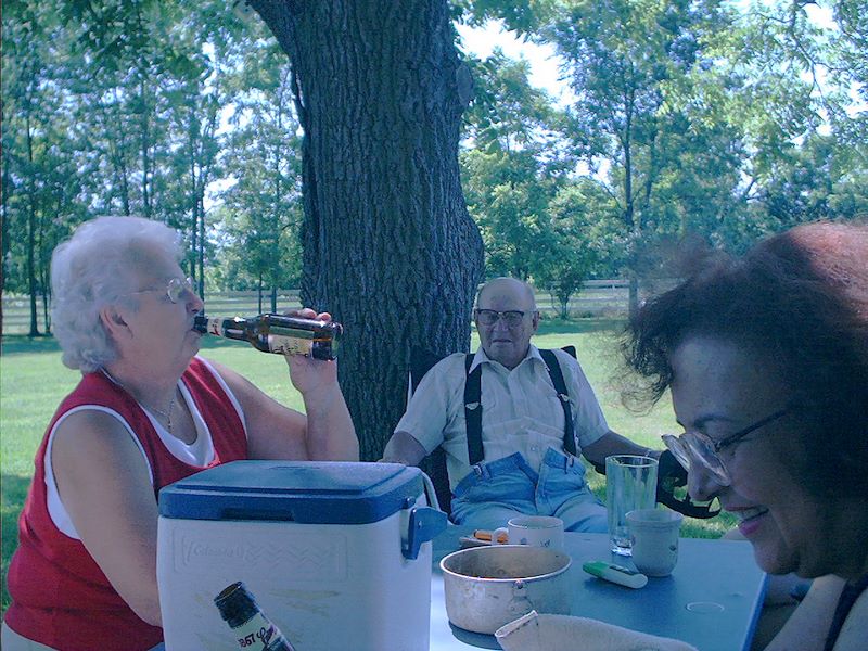 2002_07_04_traveling_w_janine_in_wi_atdads_19.jpg  (large)