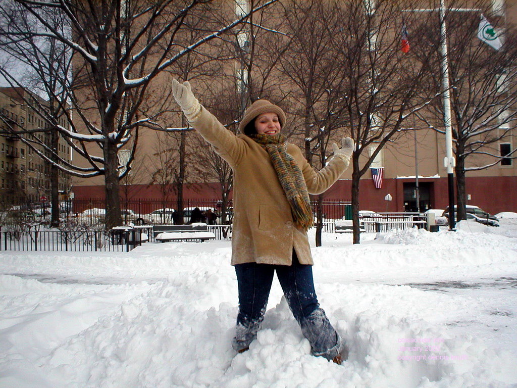 Thacila in snowy Elmhust park