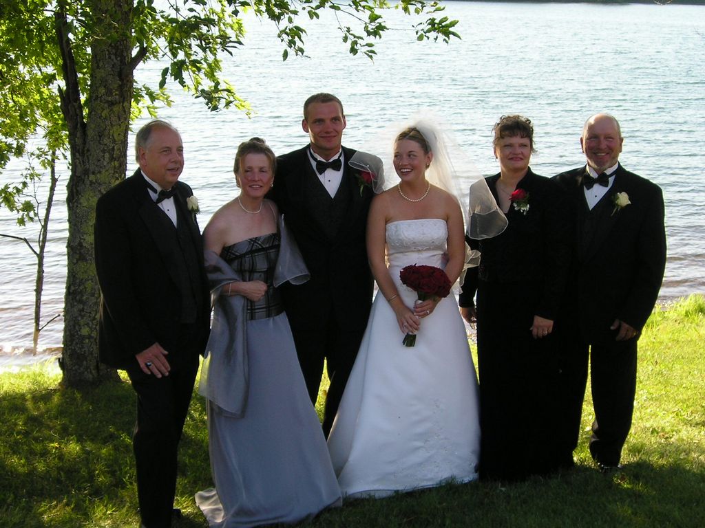 2005_08_06_at_th_lake_053.jpg (large)