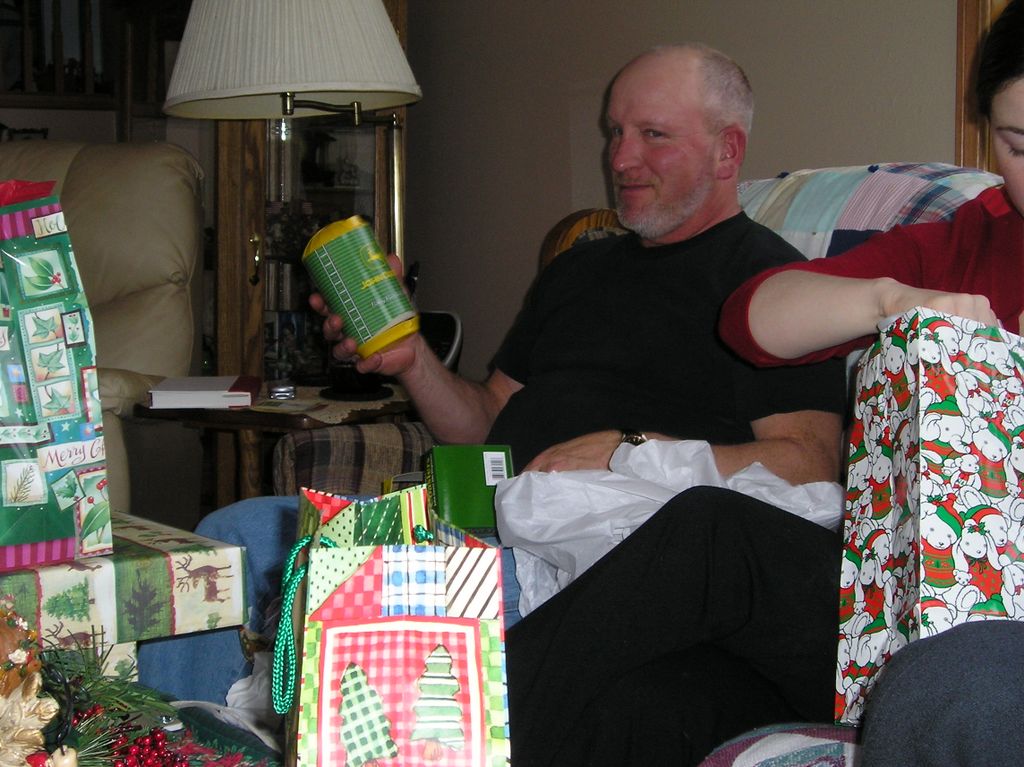 2005_12_24_xmas_jareds_1st_17.jpg (large)