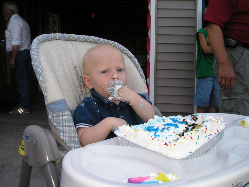 Jard eats cake