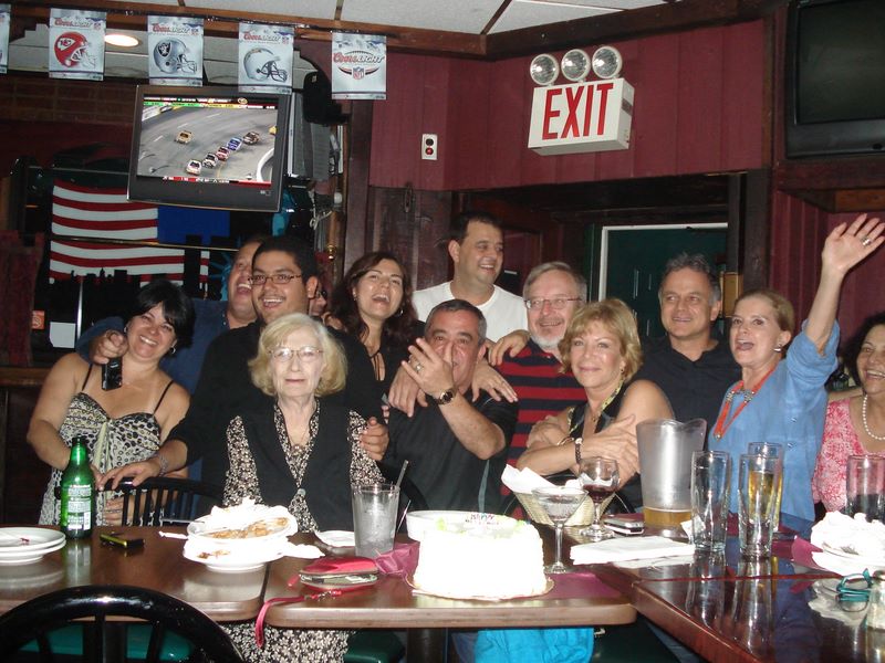 2009_09_12_hbday_ines_camera_15.jpg (large)