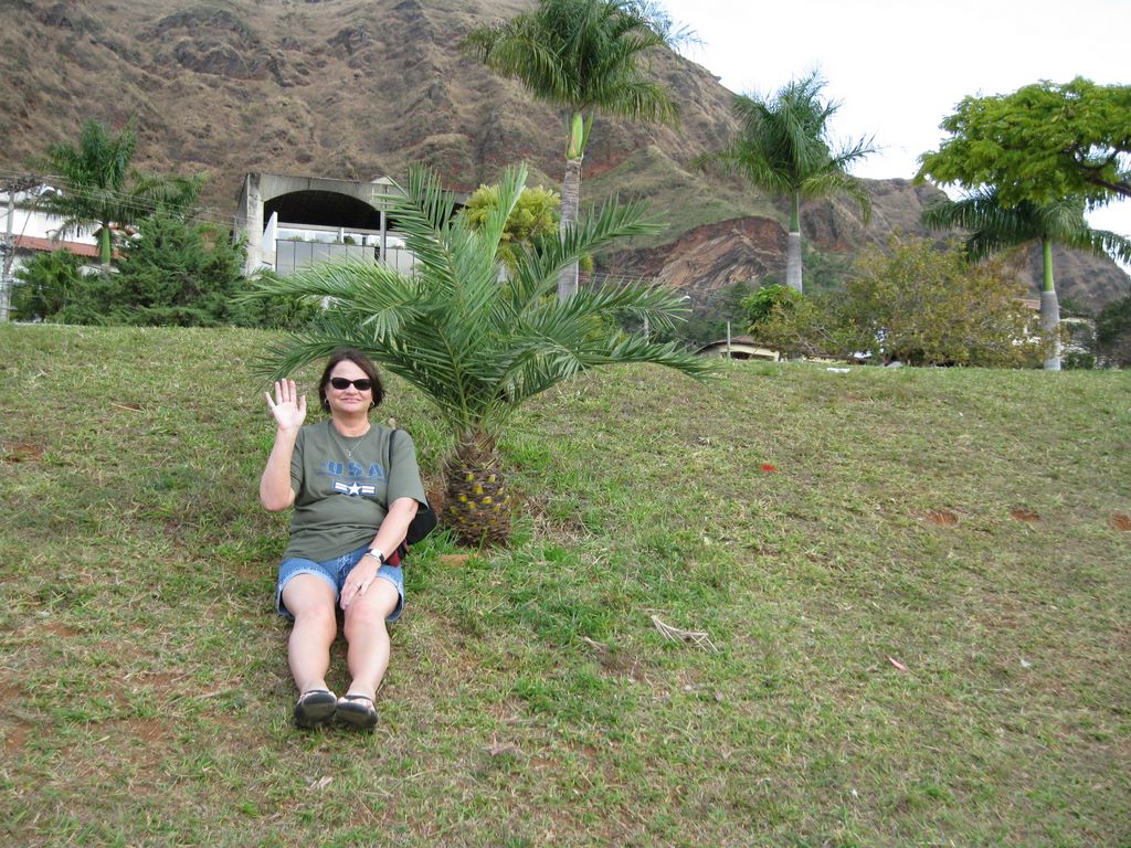 Sherri rests in the Belo Horizonte Mountain Park