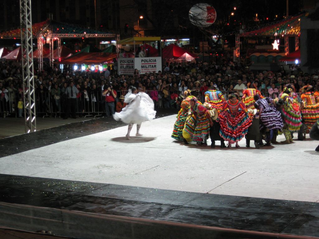 The Bride swirling her skirt