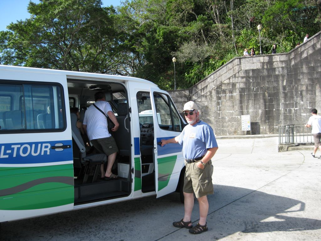 Gary and Helton take the bus