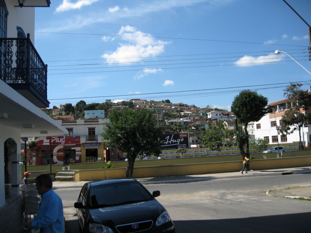 2009_07_15_oliveira_town_15.jpg (large)