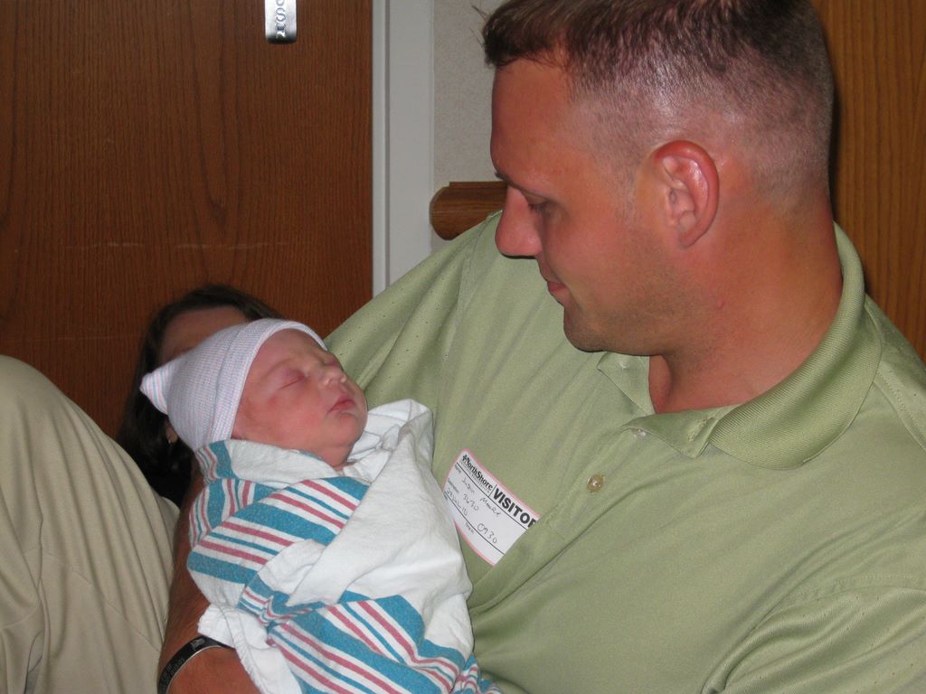 2010_07_28_coliin_moore_birth_bday_27.jpg (large)