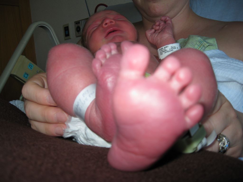 2010_07_28_coliin_moore_birth_bday_35.jpg (large)