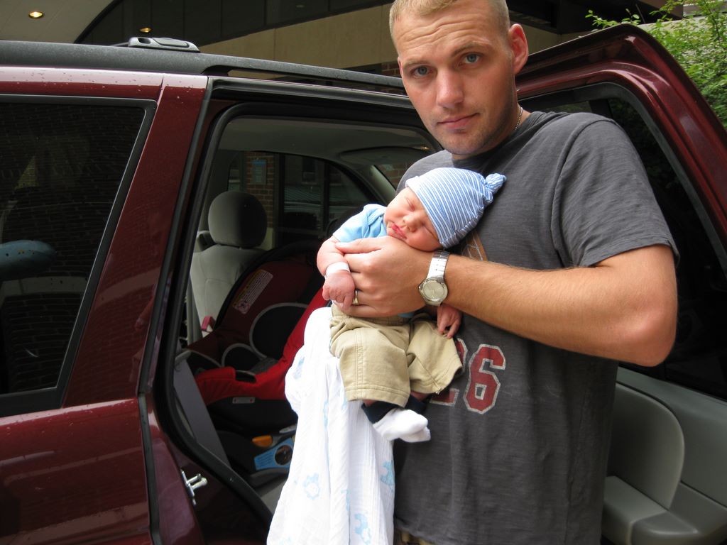 2010_07_28_coliin_moore_birth_bday_47.jpg (large)