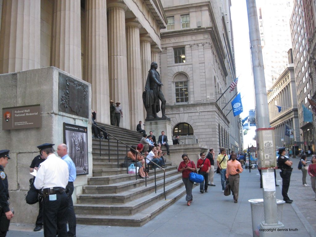 Steps up to Federal Hall