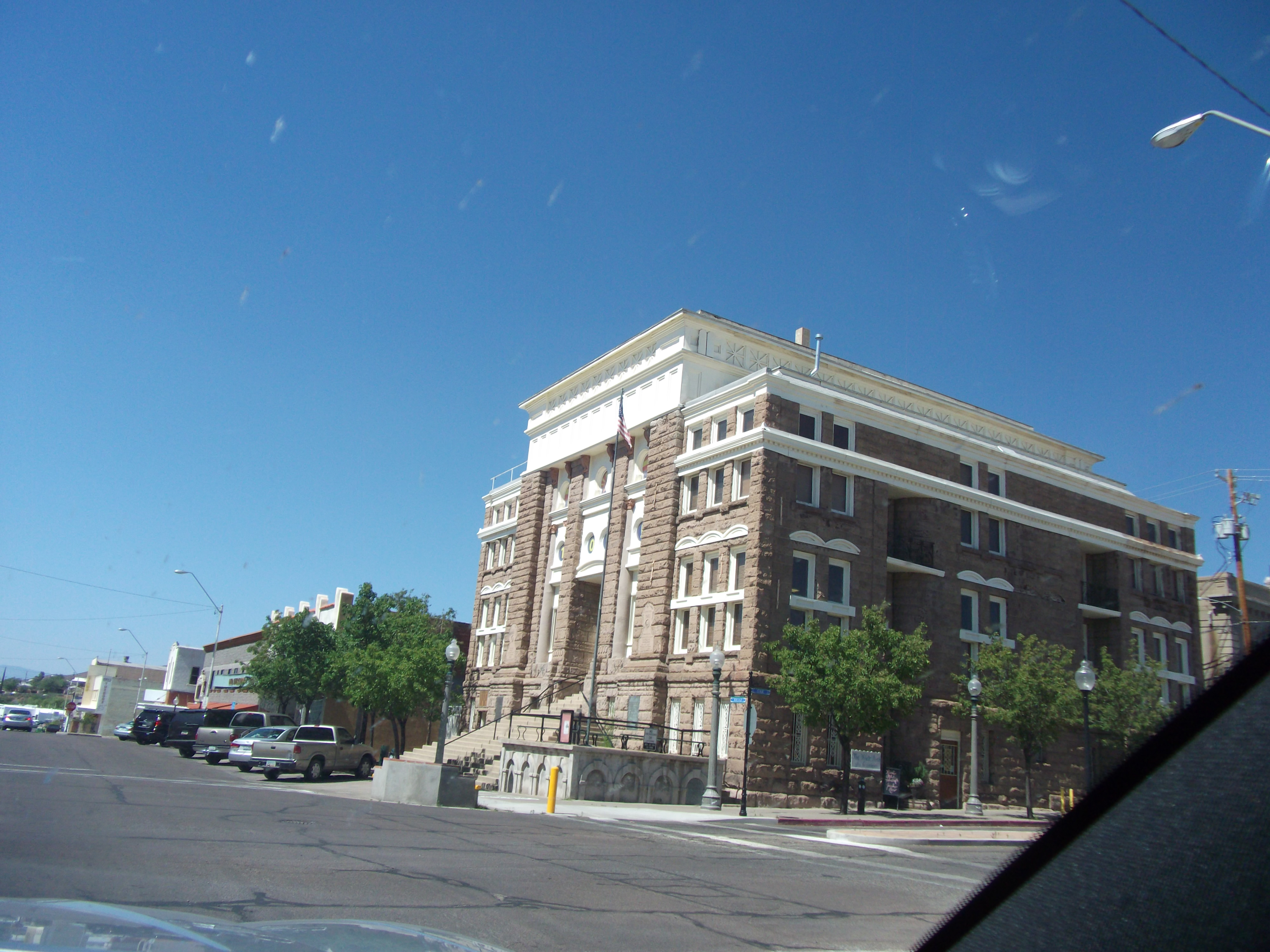 2012_05_01_globe_miami_sk_0004.jpg (large)