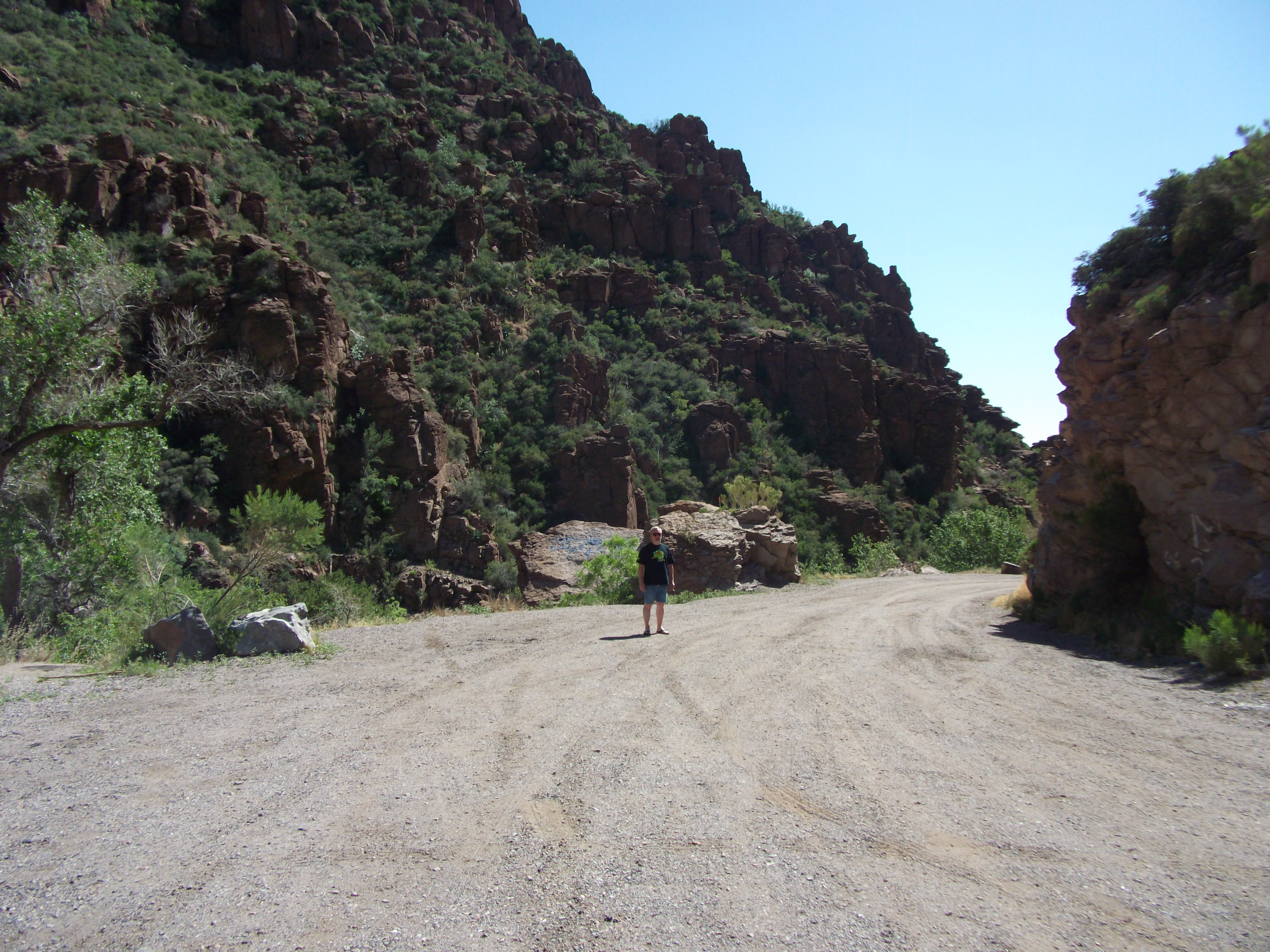 Dennis Knuth at the way side in Arizona