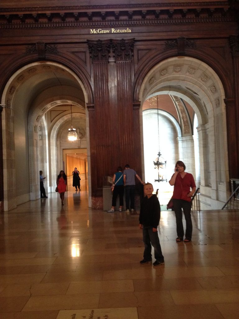 2014_09_19_k_iphone_grand_central_079.jpg (large)