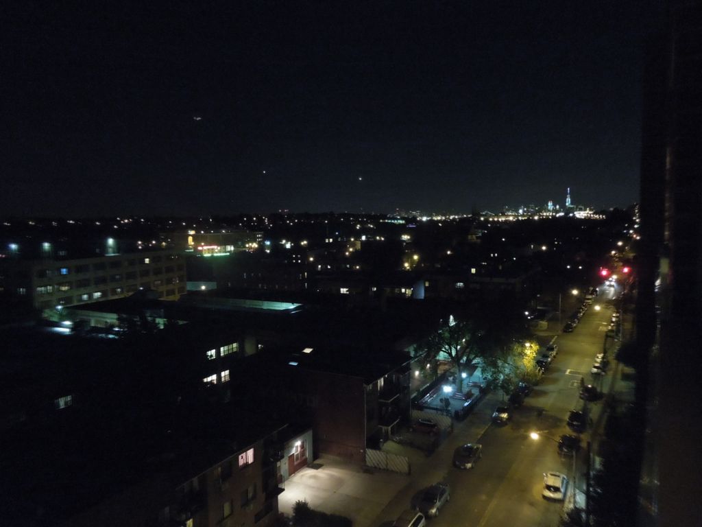 Planes line up to land at LaGuardia