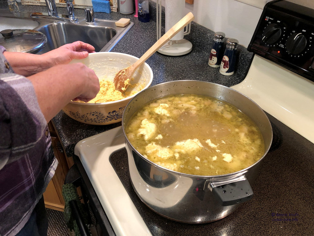 Light kneading of dough